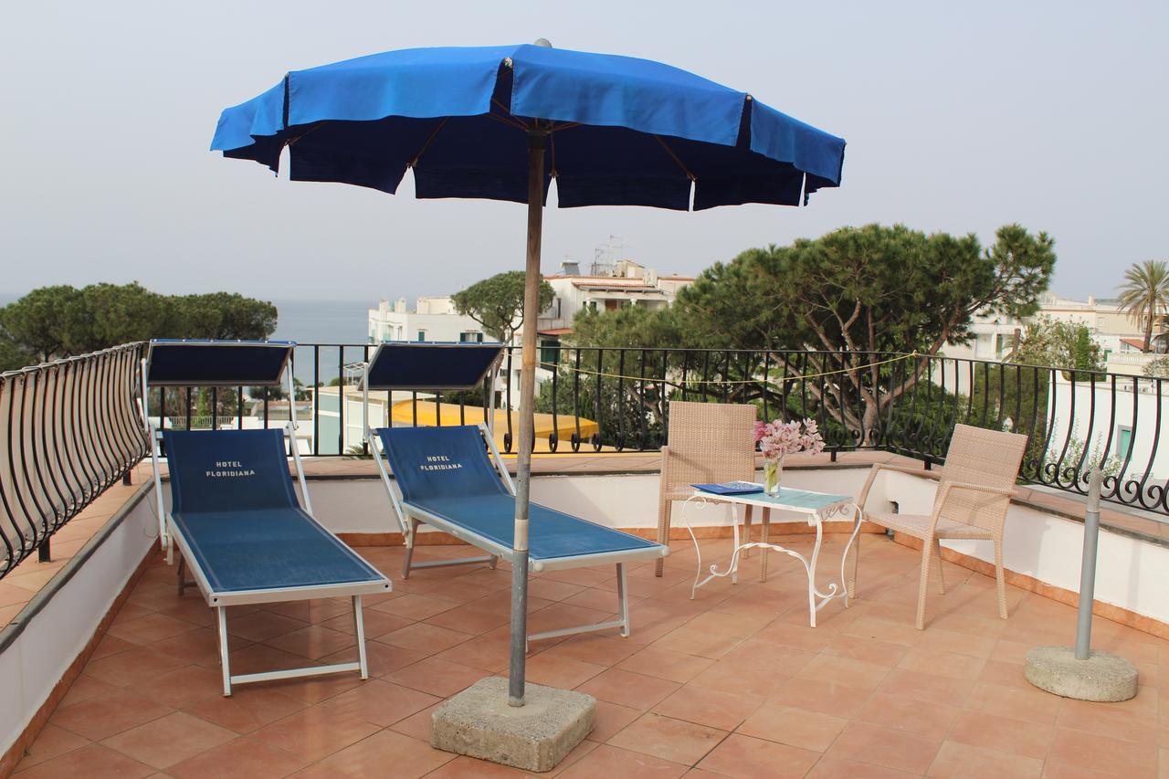 Hotel Floridiana Terme 이스키아 외부 사진